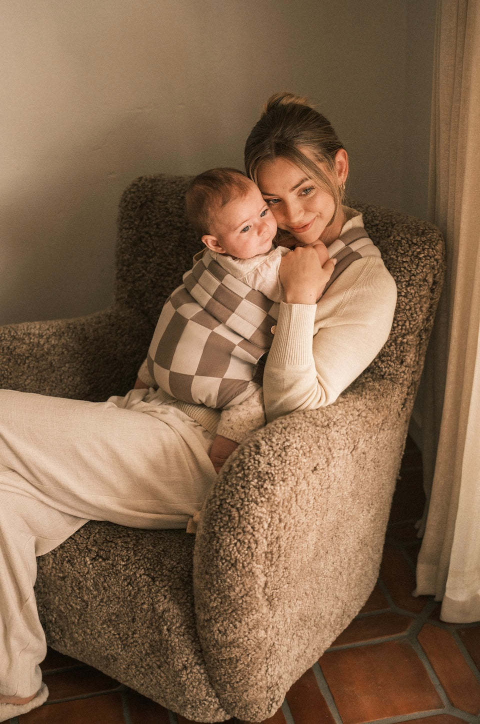 The Monarch Baby Carrier - Wildcard in Dune (PREORDER)