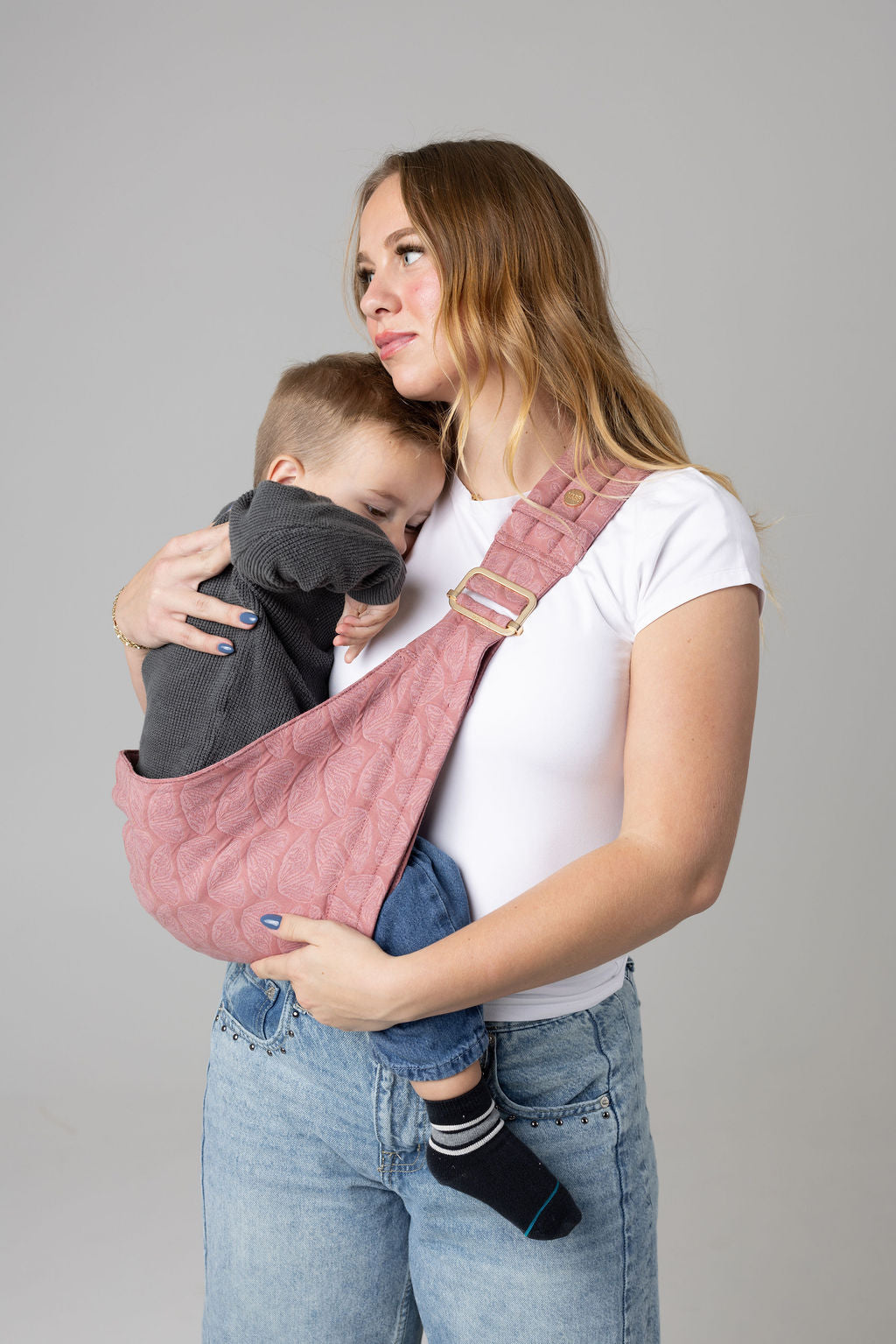 The Monarch Toddler Sling - Mauve Wings – Mabē